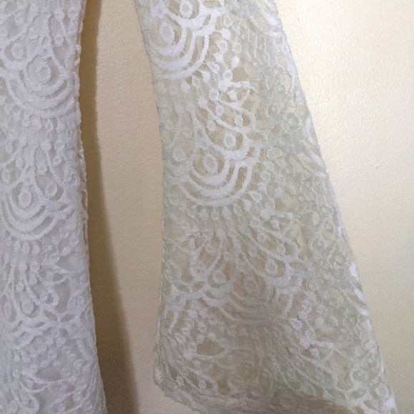 White Lace Bell Sleeve Dress Sz 4 (Divided / H&M) - Picture 2 of 5